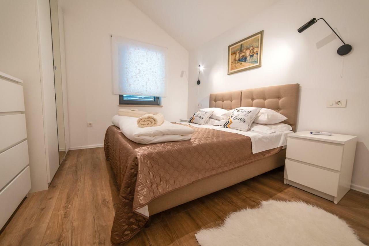 Apartmani D & J Orasac Exterior photo